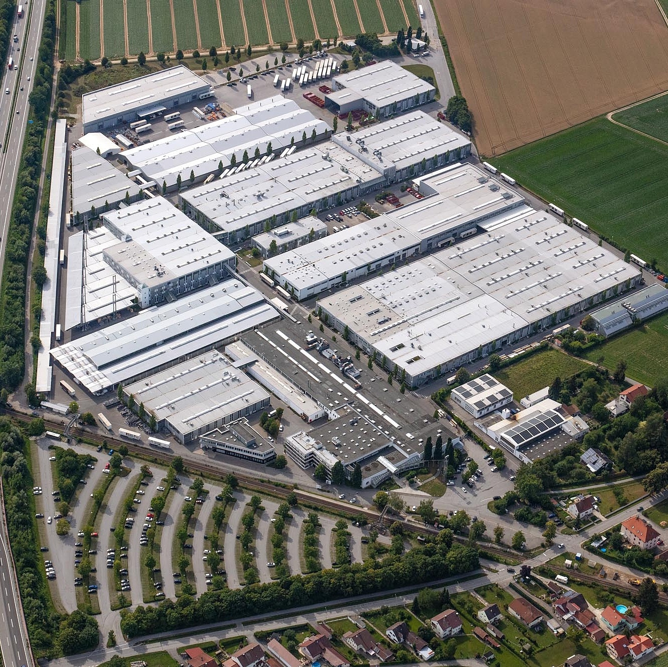 Kermi Duschdesign Firmengelände Plattling
