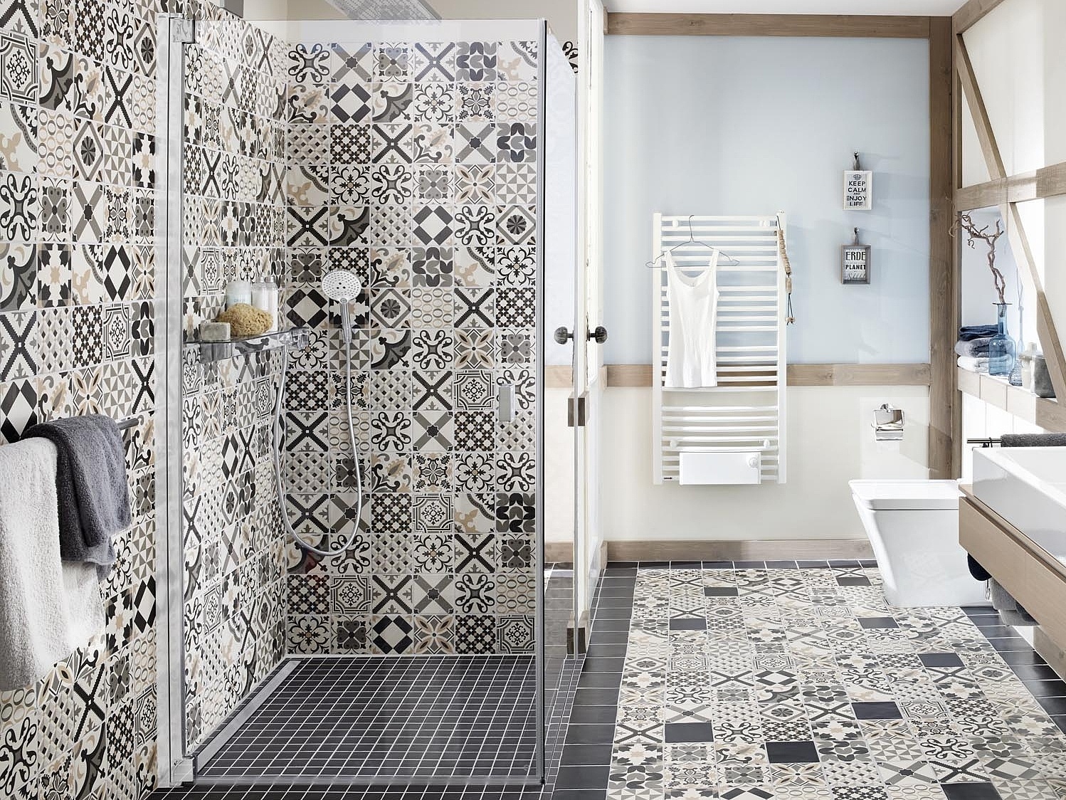 Kermi Duschdesign Walk-In-Duschkabine WALK-IN XC Wall und RAYA Pendeltür 1-flügelig über EXTRA