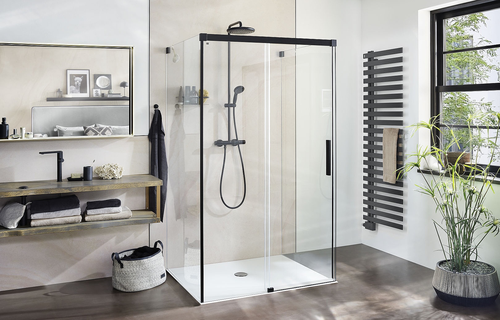 Paroi de douche a profilé Kermi NICA avec porte coulissante à 2 éléments avec surface au sol libre, montage en U sans profilé mural en Noir Soft