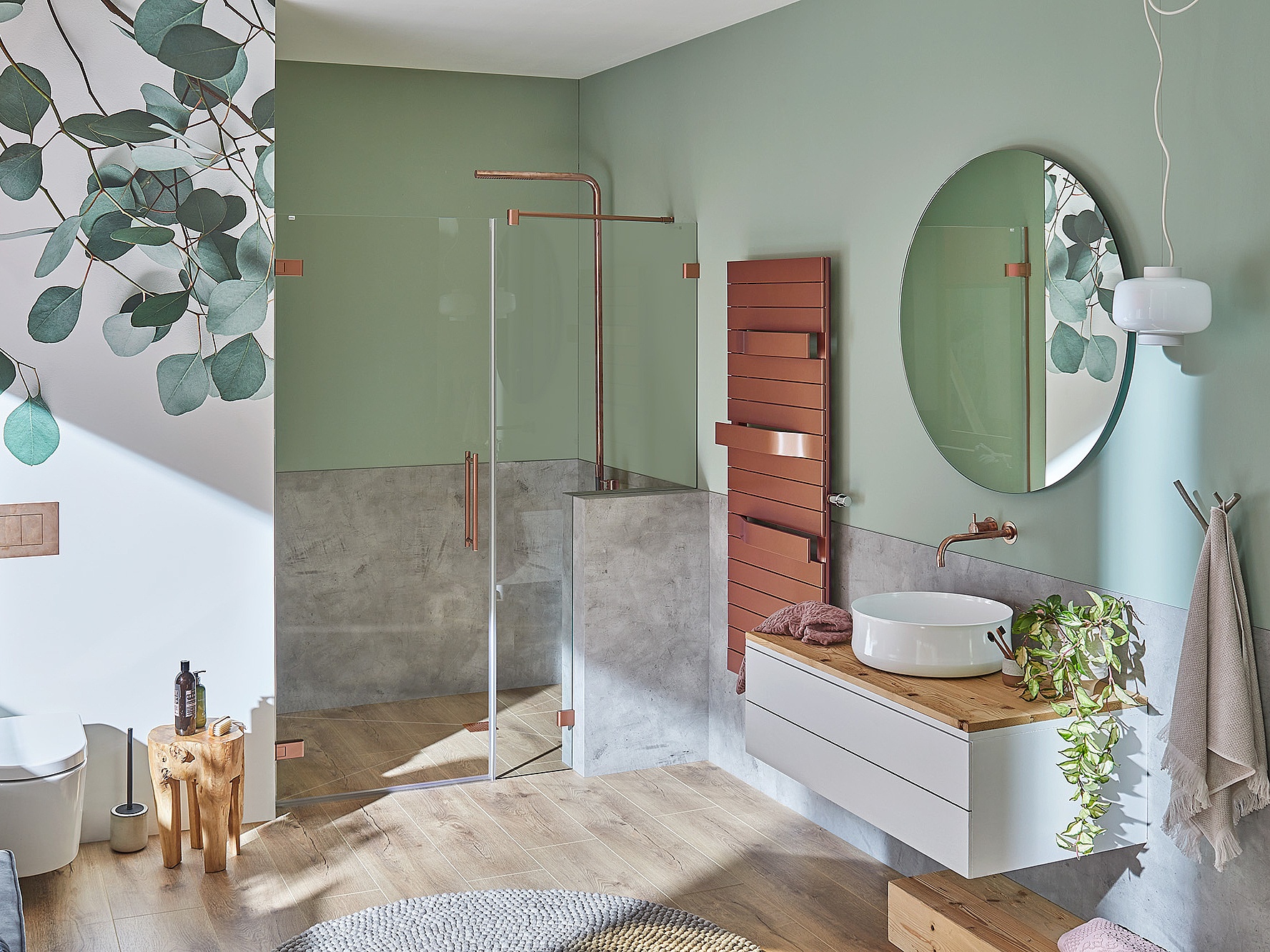 Paroi de douche à charnière Kermi avec porte pivotante MENA à 1 vantail et élément fixe avec découpe sur mur saillant en Classic Copper via EXTRA