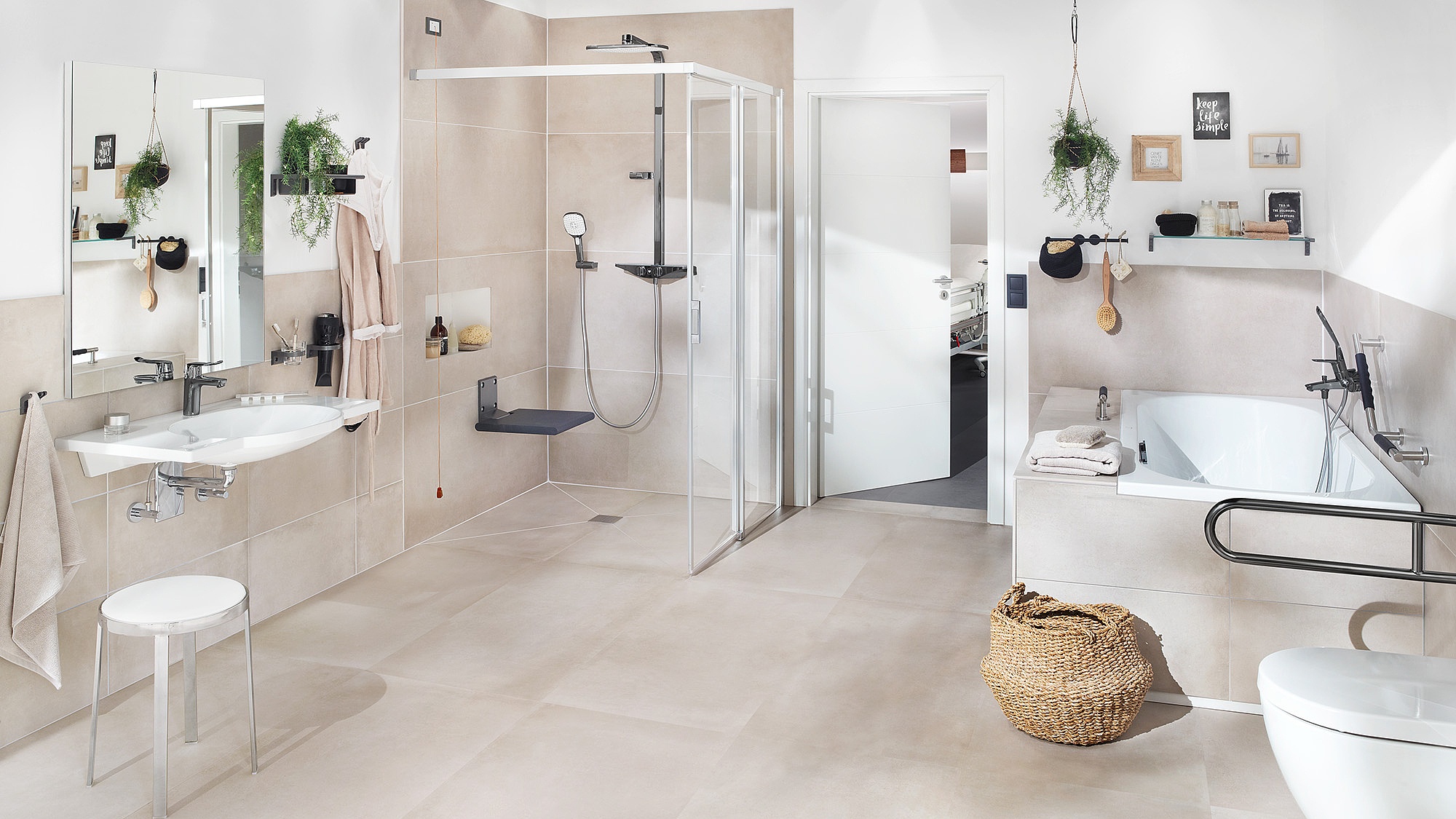 Kermi barrierefreie Badlösung mit Profil-Duschkabine LIGA 